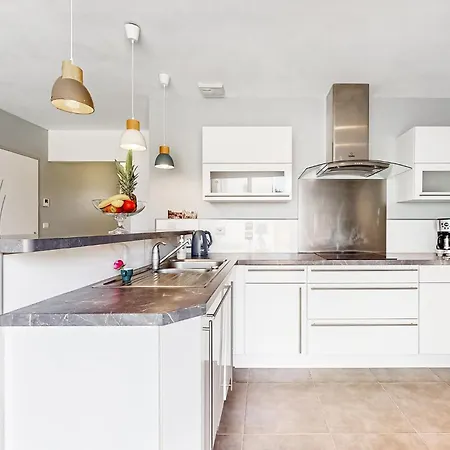 Lovely In Saint-georges-de-didon