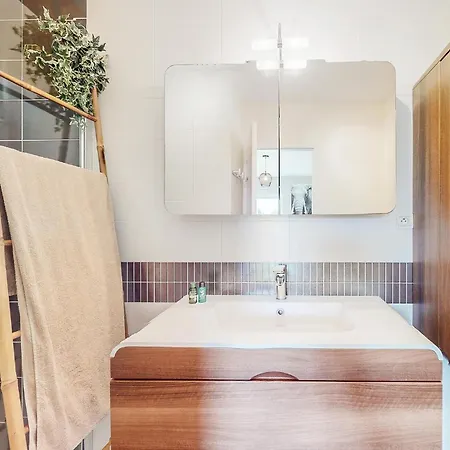 Lovely In Saint-georges-de-didon * Saint-Georges-de-Didonne