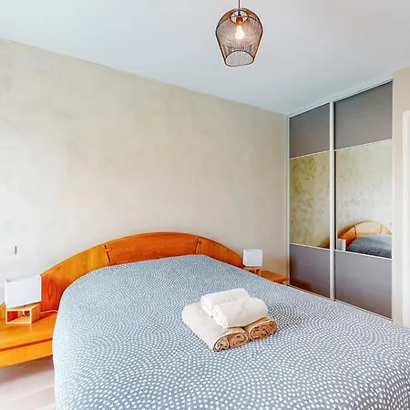 Beautiful Home In Saint-Georges-De-Didon *