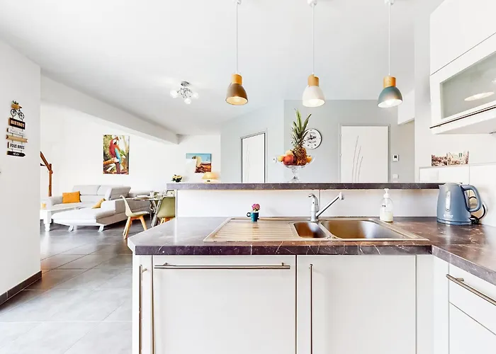 Сasa de vacaciones Lovely In Saint-georges-de-didon