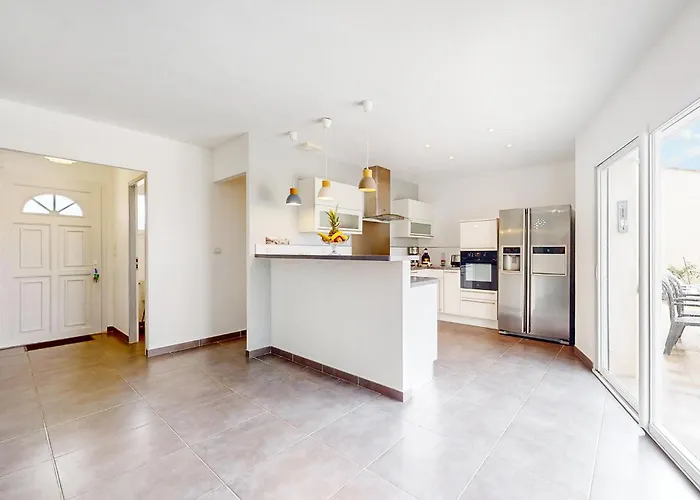 Lovely In Saint-georges-de-didon Сasa de vacaciones Saint-Georges-de-Didonne