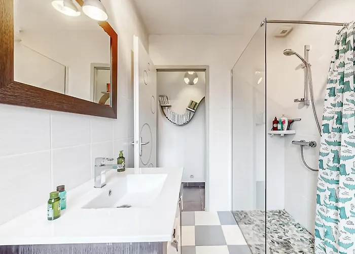 Lovely In Saint-georges-de-didon Сasa de vacaciones Saint-Georges-de-Didonne