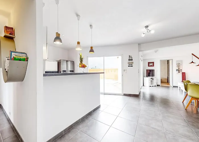 Lovely In Saint-georges-de-didon *