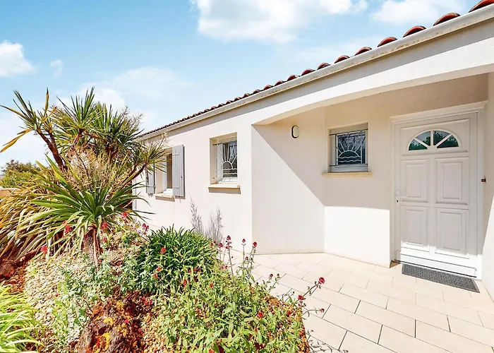 Сasa de vacaciones Lovely In Saint-georges-de-didon *