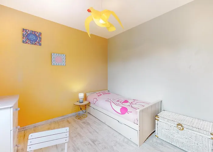 Lovely In Saint-georges-de-didon Сasa de vacaciones *